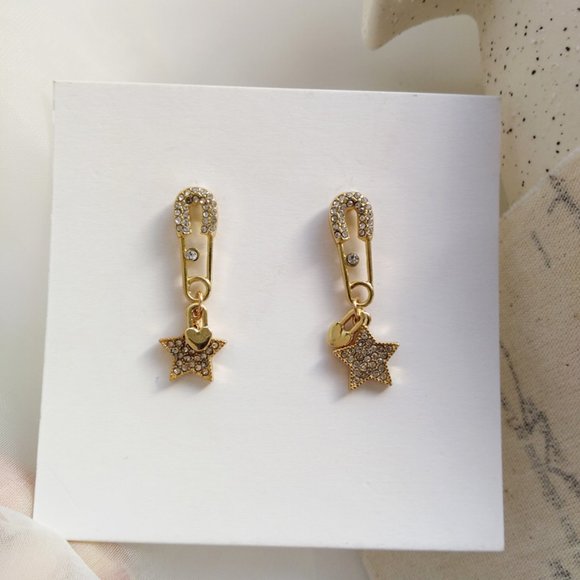 💙Safety Pin Stars Heart Earrings - Picture 6 of 7
